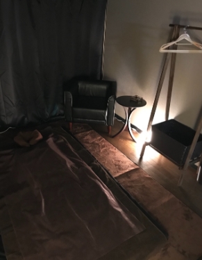 �A�h���̓X��